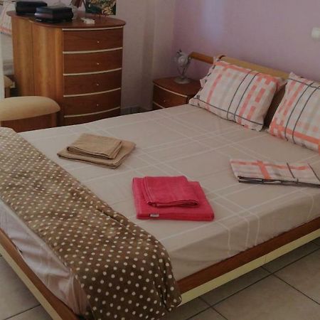 Apartment Giorgos 칼라마타 외부 사진