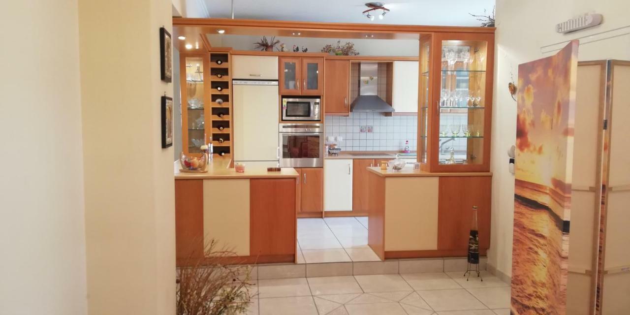 Apartment Giorgos 칼라마타 외부 사진